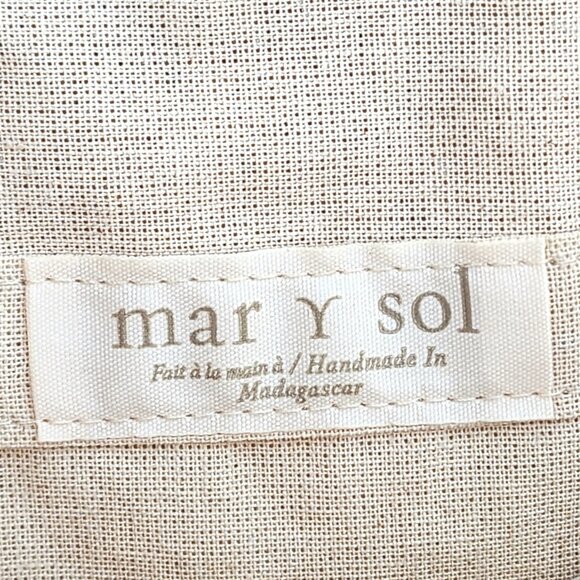 Mar Y Sol Isla Crochet Raffia Circle Clutch with Pineapple Charm, Natural - Picture 6 of 8